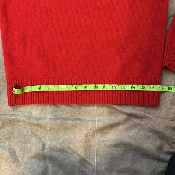 100% Lambswool J Crew Red Sweater S/M - Picture 4 of 8